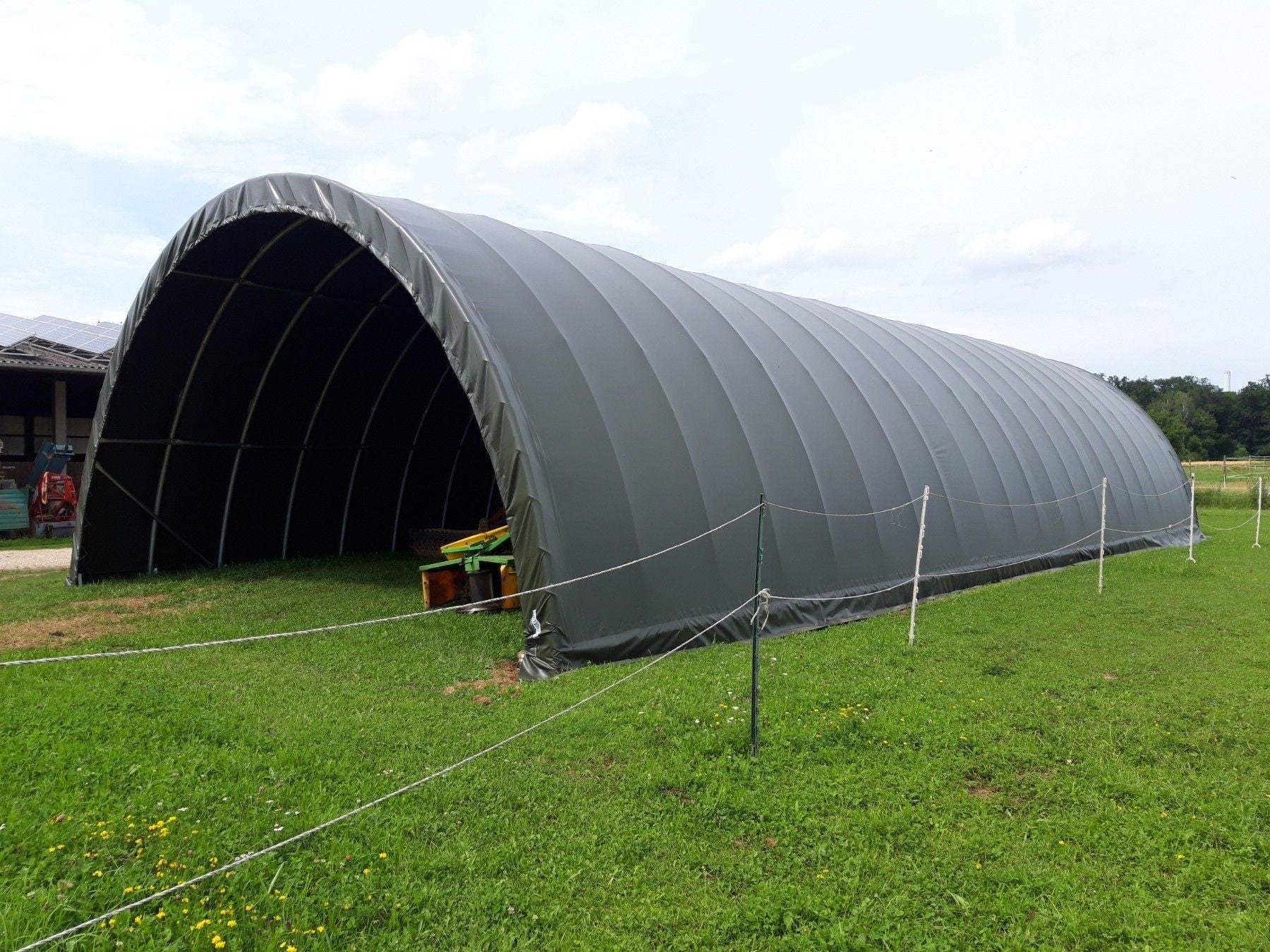 9x12 m Halbrunde Halle - 110m2 - grün 