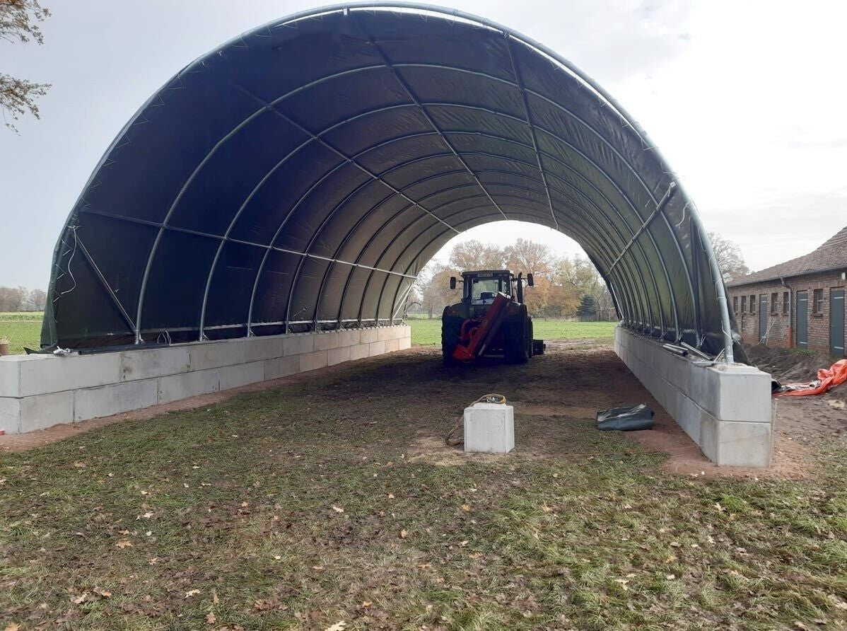 9x20 m Semi-round Hall - 180m2 - green